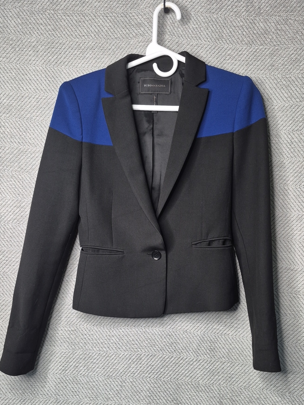 EUC BCBGMAXAZRIA Oscar color block tailored blazer black royal blue Women's XS